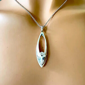 Brighton Etched Scrollwork Oval Crystal Pendant Necklace.  Crystal in the middle
